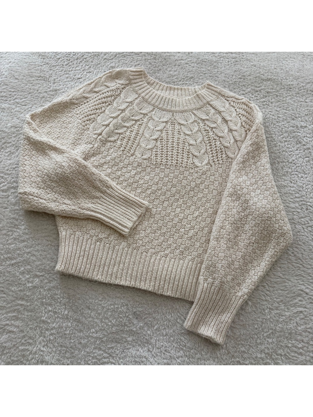 Women’s Large Knit Sweater